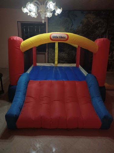 Gonfiabile con scivolo gioco - con,